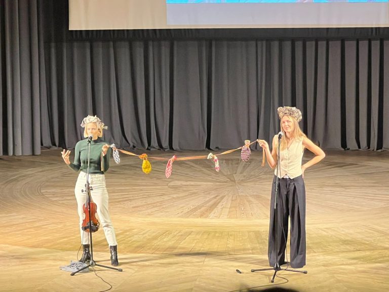 Koncertlekcija “Gadskārtu dziesmas”