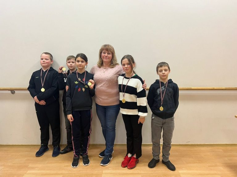 Dambretes sacensības