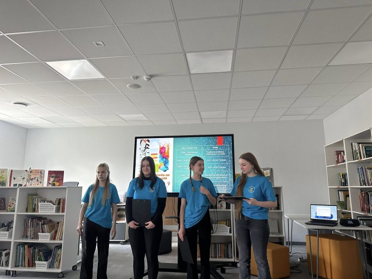 Ceļojums valodu un mākslas pasaulē