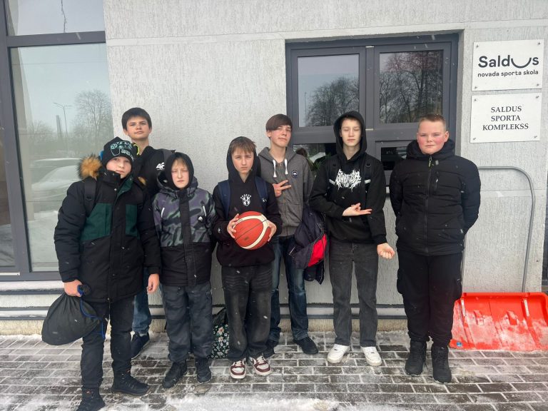 basketbola sacensības 6. – 7. klasēm