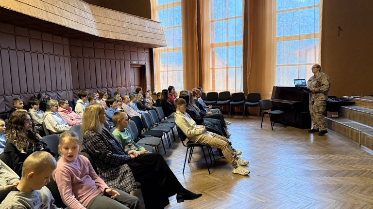 Lekcija “Kā mēs sargājam Latviju”