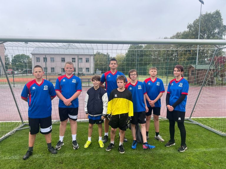 Futbola sacensības 6. – 7. klasei